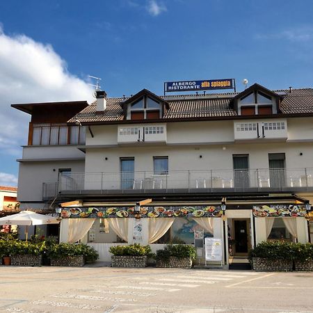 Albergo Alla Spiaggia Farra d'Alpago Exterior foto