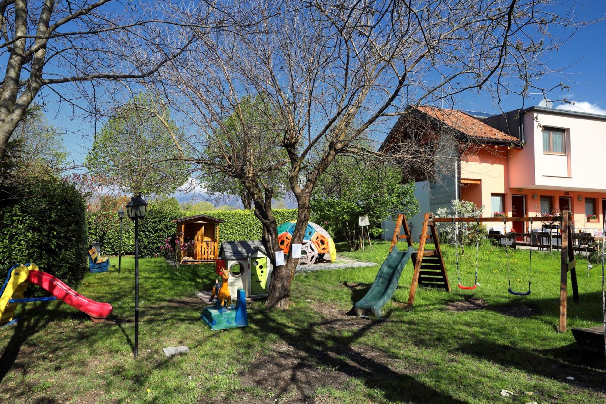 Albergo Alla Spiaggia Farra d'Alpago Exterior foto